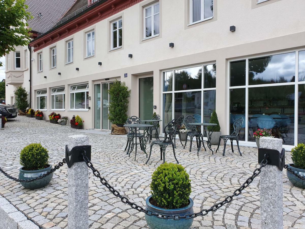 Hotel Das Q Aldingen  Экстерьер фото
